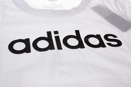 Koszulka damka Adidas Ess Linear Slim Tee DU0629