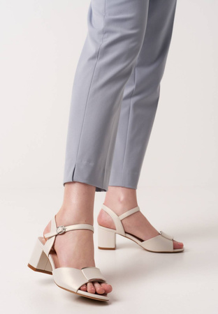 Eleganckie sandały damskie Sergio Leone DSK806PE perłowe