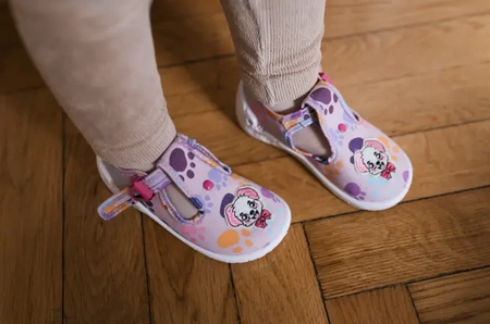 Tenisówki dziecięce kapcie dziecięce ZetPol Daria Piesek różowe