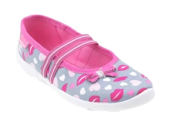 Tenisówki dziecięce Viggami Czeszka Kiss kapcie dziewczęce wsuwane