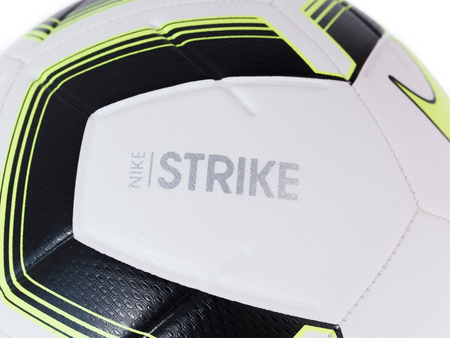 Piłka nożna Nike Strike Team SC3535-102
