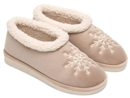 Damskie pantofle tekstylne firmy Meteor D-084