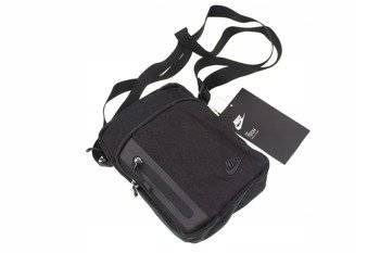 Saszetka Nike Core Small Items 3.0 BA5268-010