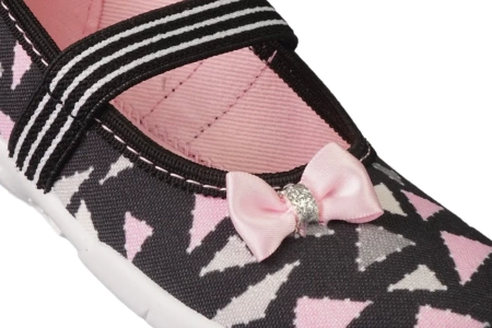 Tenisówki dziecięce Viggami JOLA czarne kapcie dziewczęce wsuwane