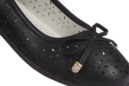 Półbuty dziecięce Apawwa czarne baleriny dziecięce CT1235PBL